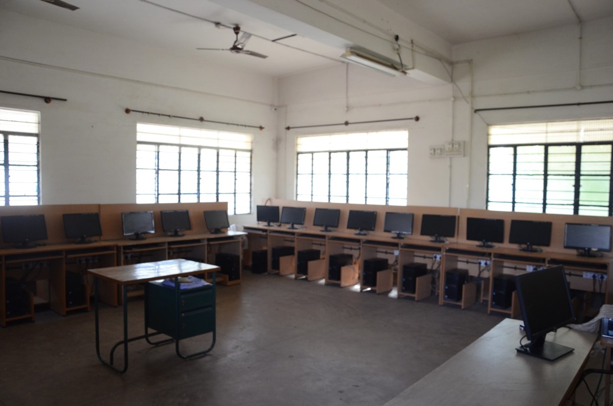 COMPUTER LAB